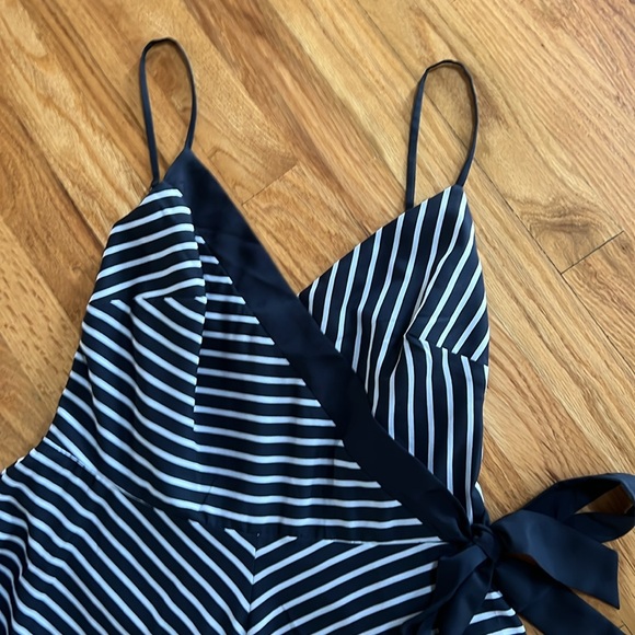 Banana Republic Hanker-chief Preppy Navy Dress, Size 4 - Picture 6 of 10